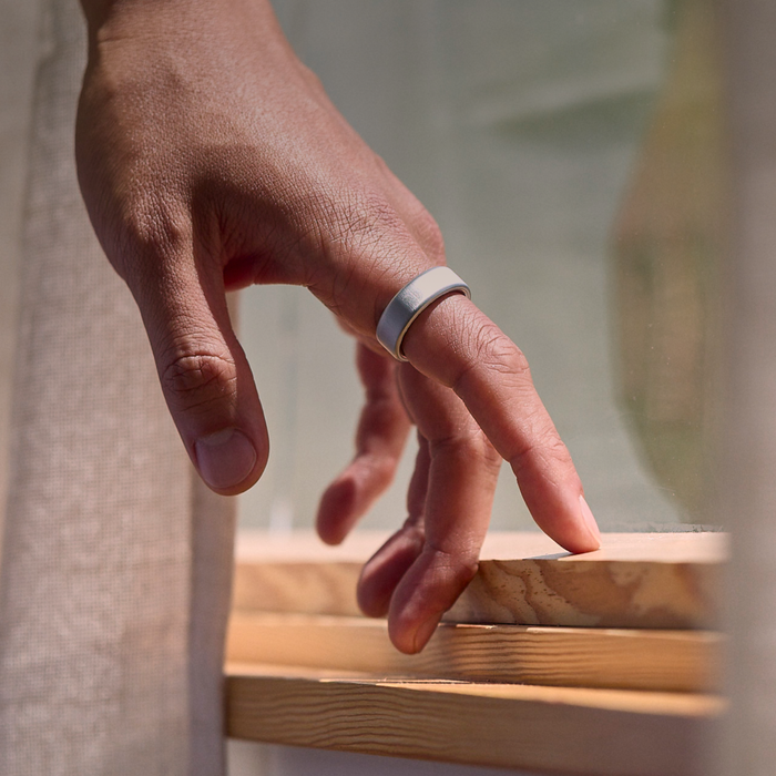 Oura Ring 4 - Brushed Silver -
